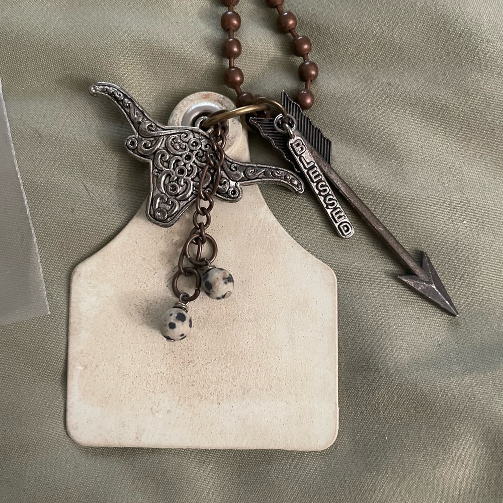 Western cow tag, long necklace - Picture 2 of 5